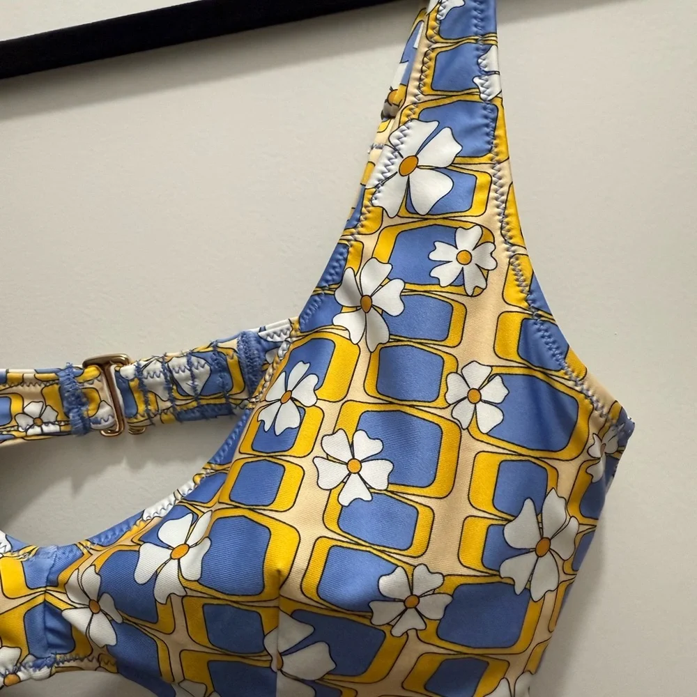 Floral Blue and Yellow Bikini Top -Inner Relm - Picture 3 of 6